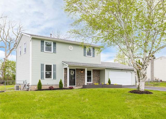 Property at 32 Highview Dr, Hamlin, NY 14464, 4 beds, 1.5 baths