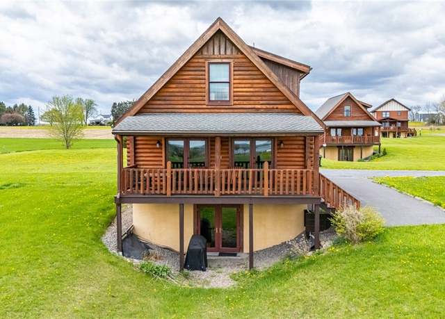 Property at 452 Armstrong Rd, Geneva Town, NY 14456, 3 beds, 2.5 baths