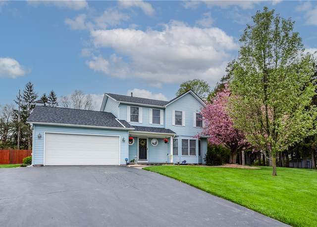 Property at 767 Bishops Ln, Webster, NY 14580, 4 beds, 2.5 baths
