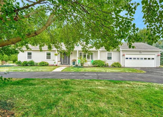 Property at 2085 Paddy Ln Ln, Ontario, NY 14519, 3 beds, 2 baths