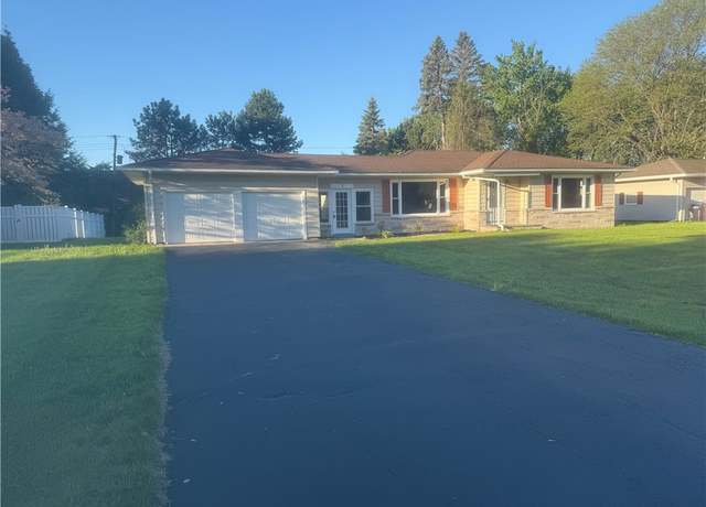 Property at 7 Greenbriar Dr, Gates, NY 14624, 3 beds, 1 bath