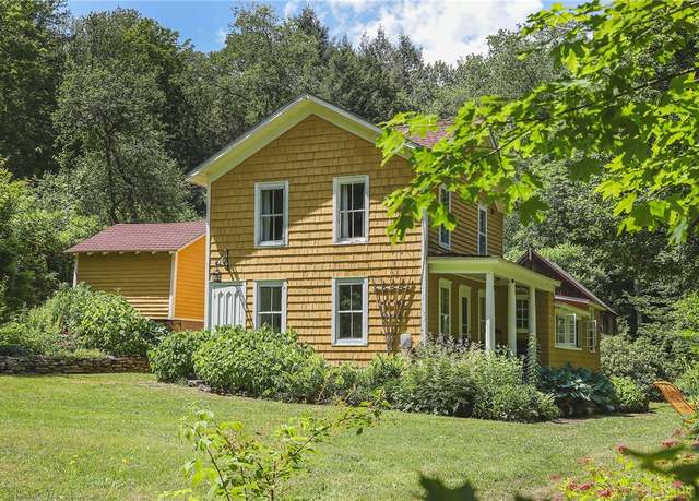 Property at 10 Erickson Rd, Hardenburgh, NY 12406, 3 beds, 2 baths