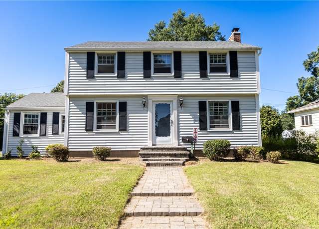 Property at 114 Seaford Dr, Irondequoit, NY 14617, 3 beds, 1.5 baths