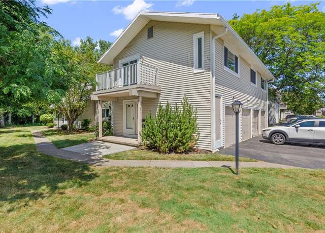 Property at 473 Eastbrooke Ln, Brighton, NY 14618, 3 beds, 1.5 baths