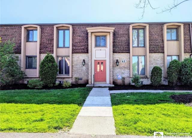 Property at 65 Charter Oaks Dr #2, Amherst, NY 14228, 2 beds, 1 bath