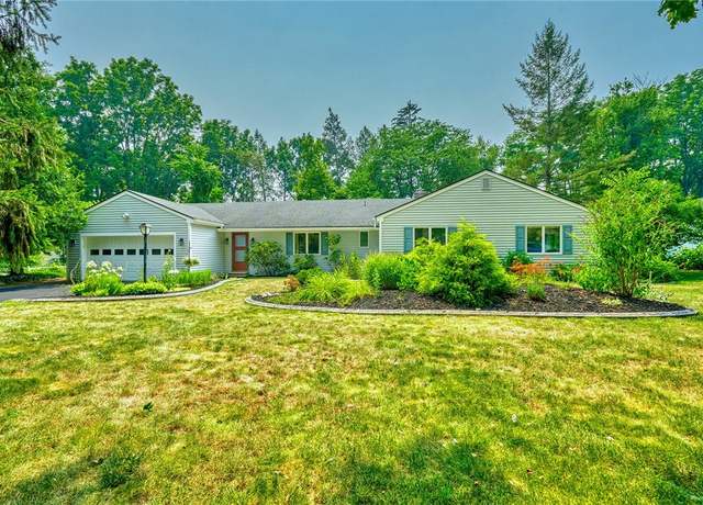 Property at 27 Crest Rd, Perinton, NY 14445, 4 beds, 2 baths