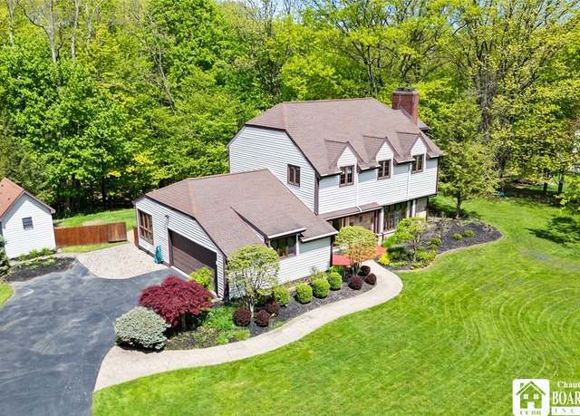 Property at 24 Castile Dr, Pomfret, NY 14063, 3 beds, 2.5 baths