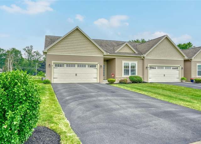 Property at 14 Harbour Oaks, Gates, NY 14624, 3 beds, 2 baths