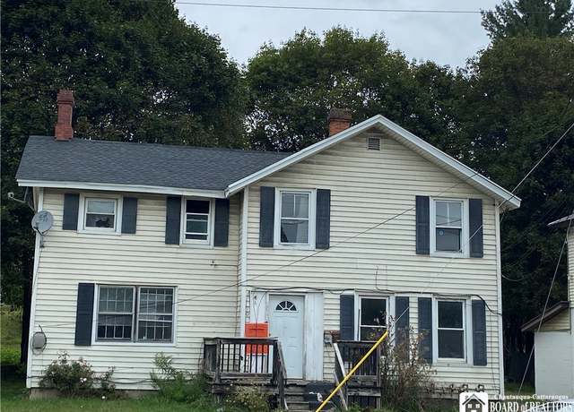 Property at 1061 E 2nd St, Jamestown, NY 14701, 7 beds, 4 baths