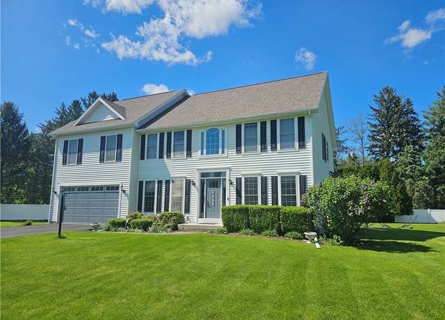 Property at 1 Woodsview Dr, Big Flats, NY 14903, 5 beds, 2.5 baths