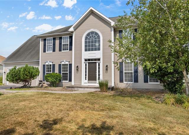 Property at 10 Mildenhall Rdg, Perinton, NY 14450, 4 beds, 3.5 baths