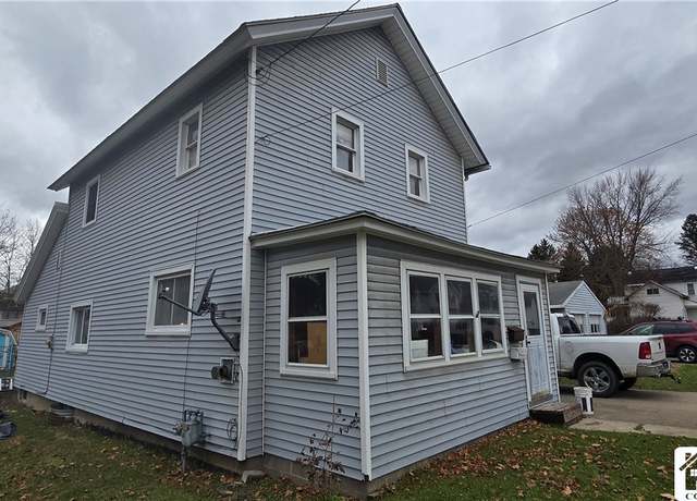 Property at 135 N 12th St, Olean-city, NY 14760, 3 beds, 1 bath