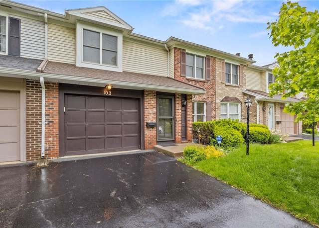 Property at 102 Branchwood Ln, Brighton, NY 14618, 3 beds, 2.5 baths