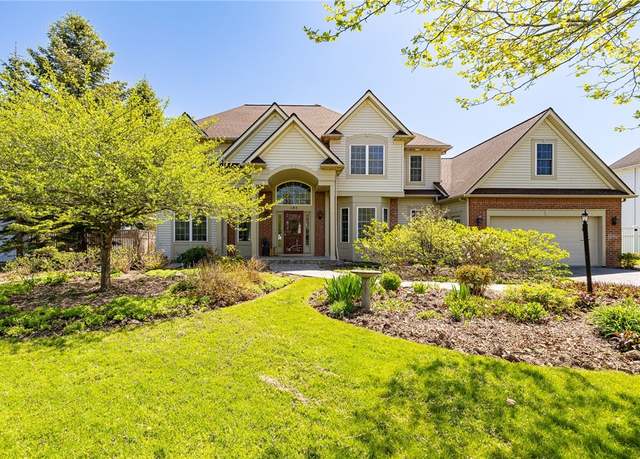 Property at 185 Barclay Square Dr, Brighton, NY 14618, 6 beds, 3.5 baths