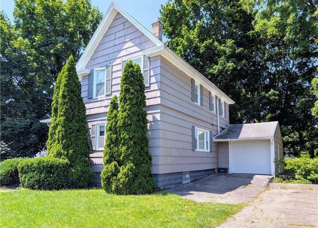 Property at 883 Brown Rd, Irondequoit, NY 14622, 4 beds, 1.5 baths