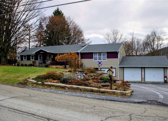 Property at 6904 E William Street Ext, Bath, NY 14810, 3 beds, 2 baths