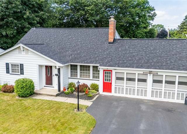 Property at 127 Howedale Dr, Greece, NY 14616, 4 beds, 2.5 baths
