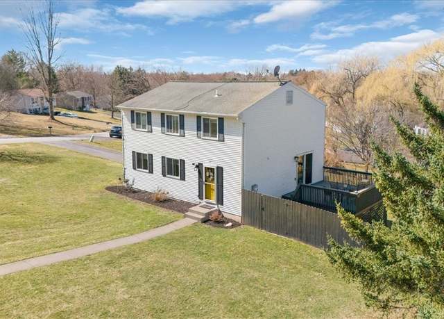 Property at 247 Peakview Dr, Henrietta, NY 14467, 4 beds, 2.5 baths