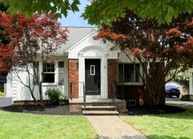 Property at 22 Yorkshire Rd, Irondequoit, NY 14609, 3 beds, 2 baths
