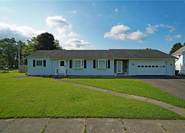 Property at 212 Lynhurst Ave, Horseheads, NY 14845, 4 beds, 2 baths