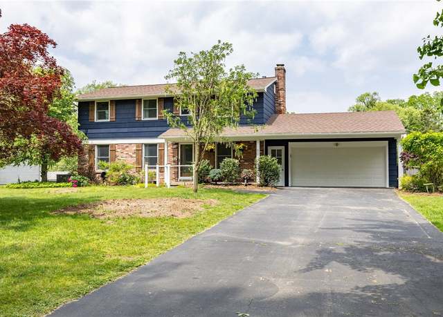Property at 60 Old Post Rd, Perinton, NY 14450, 5 beds, 4 baths