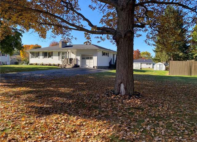 Property at 20 Suburban Dr, Big Flats, NY 14814, 3 beds, 2 baths