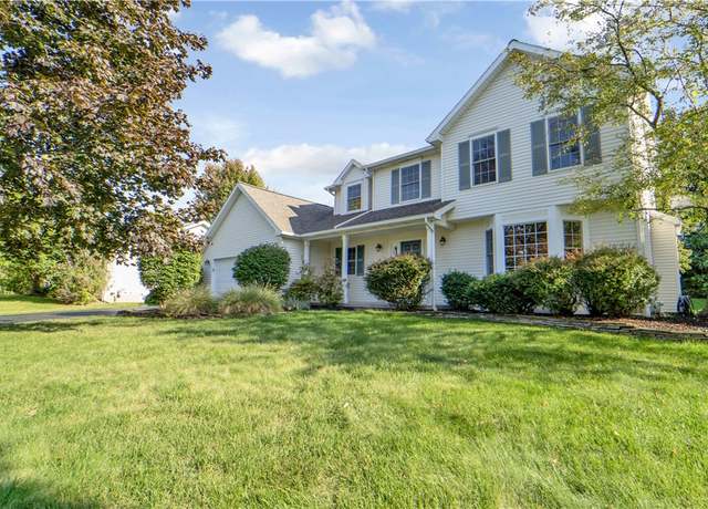 Property at 240 Alverstone Way, Henrietta, NY 14586, 4 beds, 2.5 baths