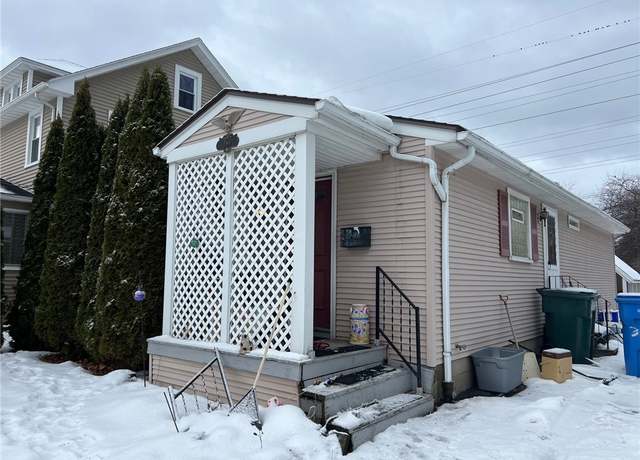 Property at 369 N Lemoyn Ave, Rochester, NY 14612, 2 beds, 1 bath