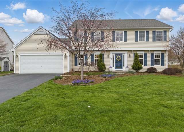 Property at 28 Parr Cir, Irondequoit, NY 14617, 4 beds, 2.5 baths