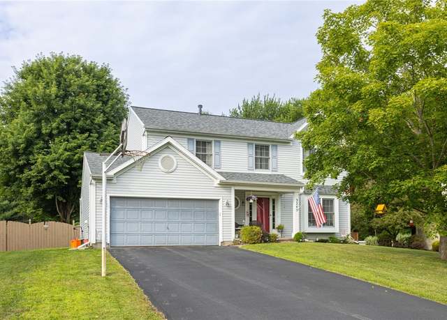 Property at 3245 Pineview Dr, Walworth, NY 14568, 4 beds, 2.5 baths