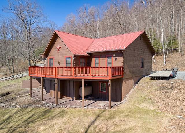 Property at 204 Peifer Ln, PA 16946, 4 beds, 3 baths