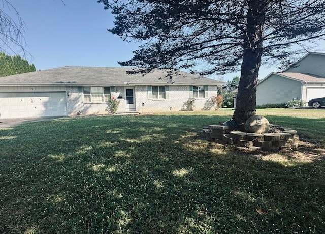 Property at 8 Brianna Ln, Parma, NY 14468, 3 beds, 1.5 baths