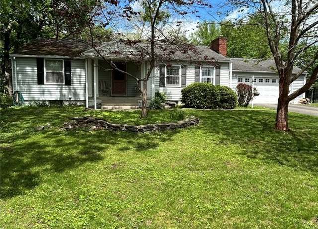 Property at 954 Graylea Cir, Elmira, NY 14905, 3 beds, 2 baths