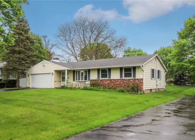 Property at 384 Courtly Cir, Greece, NY 14615, 3 beds, 2 baths