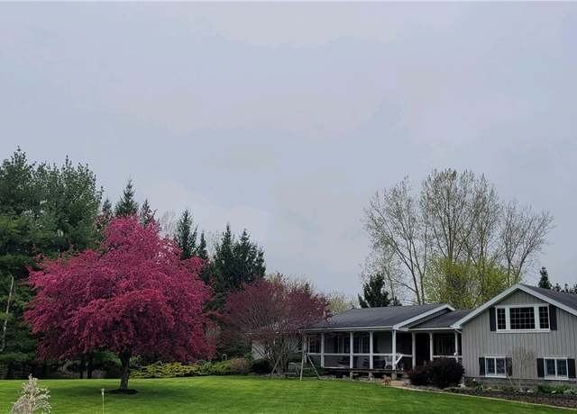Property at 785 Whittier Rd, Ogden, NY 14559, 3 beds, 2.5 baths