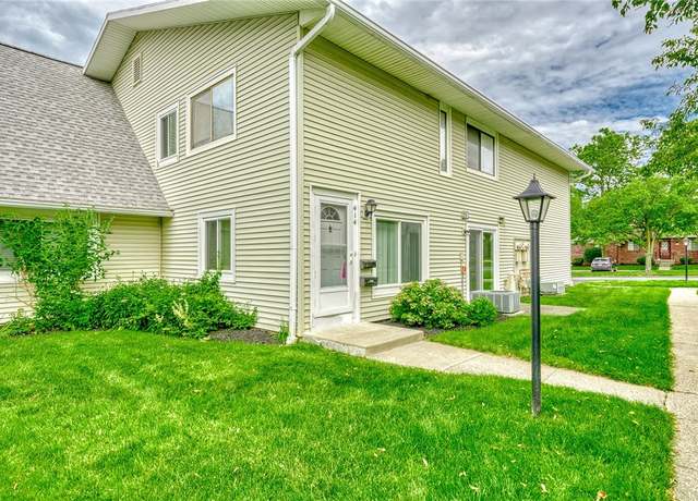 Property at 414 Eastbrooke Ln, Brighton, NY 14618, 3 beds, 1.5 baths