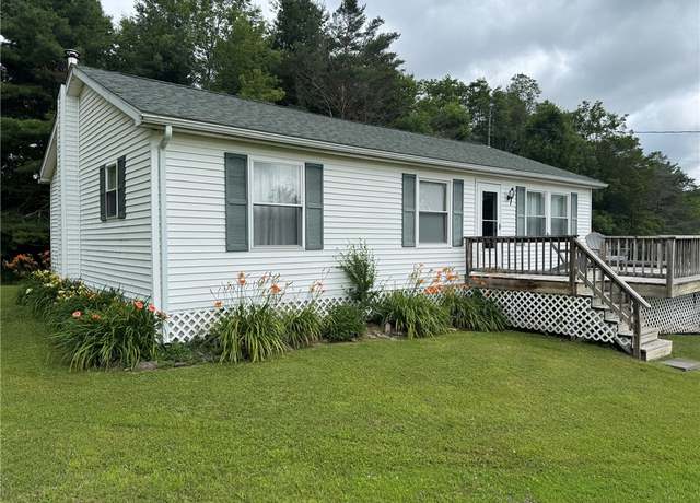 Property at 3201 Launt Hollow Rd, Hamden, NY 13782, 3 beds, 1 bath