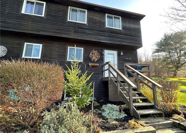 Property at 7 Pinewood Ln, South Bristol, NY 14512, 3 beds, 1.5 baths