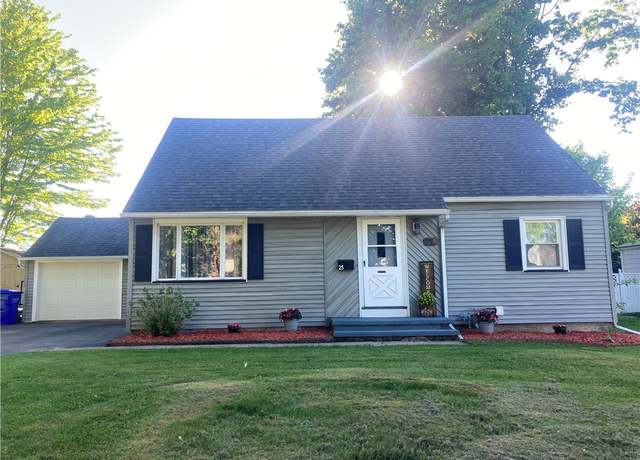Property at 25 San Mateo Rd, Chili, NY 14624, 3 beds, 2.5 baths
