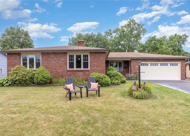 Property at 15 Kearney Dr, Irondequoit, NY 14617, 3 beds, 2 baths