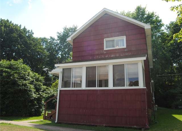Property at 507 Dawson St, Kane Boro, PA 16735, 2 beds, 1 bath