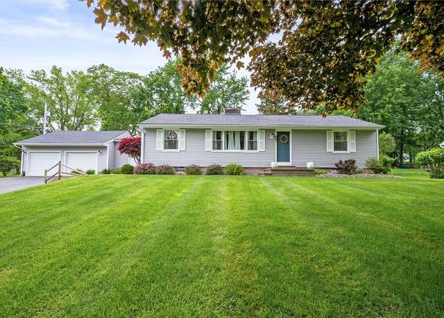 Property at 669 Webster Rd, Webster, NY 14580, 3 beds, 1.5 baths