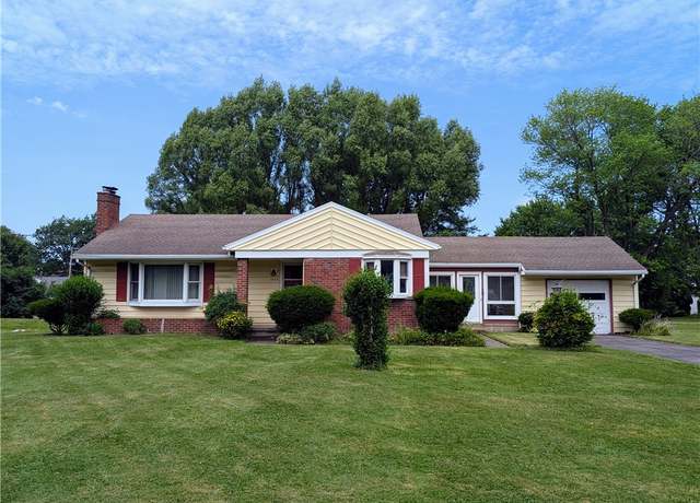 Property at 1900 Lehigh Station Rd, Henrietta, NY 14467, 3 beds, 1 bath