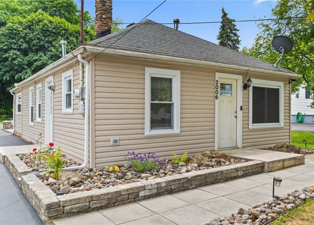 Property at 2006 New St, Ontario, NY 14519, 2 beds, 1 bath