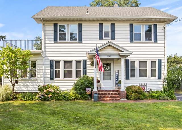 Property at 1442 Titus Ave, Irondequoit, NY 14622, 3 beds, 2 baths