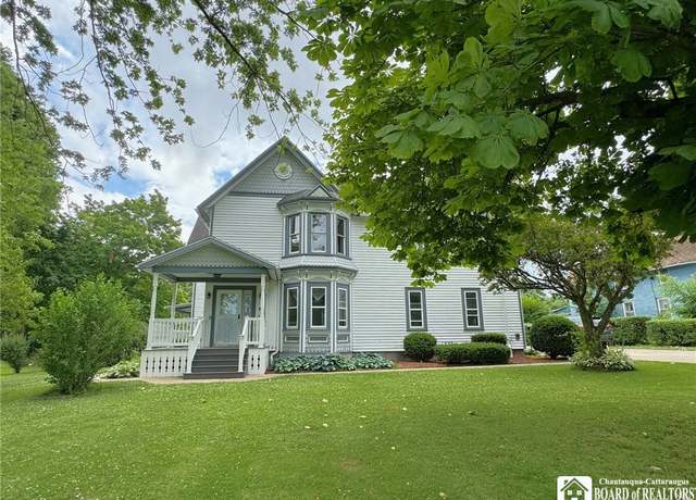 Property at 1483 Buffalo St, Hanover, NY 14136, 4 beds, 2.5 baths