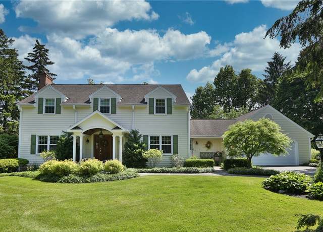 Property at 29 Sandpiper Ln, Pittsford, NY 14534, 5 beds, 3.5 baths