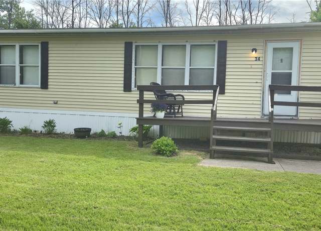 Property at 34 Pease Rd, Parma, NY 14559, 3 beds, 2 baths