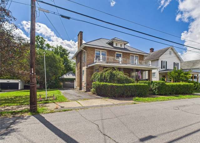 Property at 22 Williams St, Bradford City, PA 16701, 3 beds, 2.5 baths