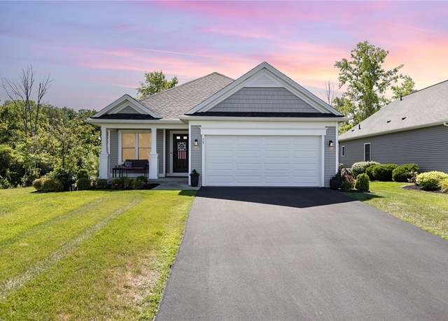Property at 75 Willowford Dr, Henrietta, NY 14467, 3 beds, 3 baths